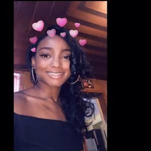 Meet your Posher, Zy'tiah